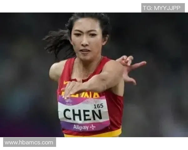 姚明亮在国际跳远赛场上展现惊人实力与风采引发热议