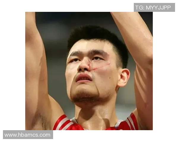 姚明师傅的珍贵照片揭示了他背后的奋斗与坚持故事