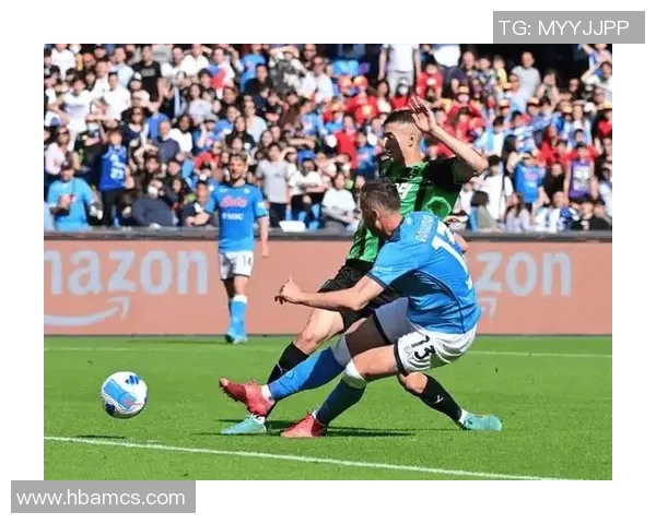 德甲激战：那不勒斯小胜巴黎圣日耳曼红牌事件引发全场热议