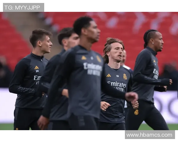 德甲激情对决那不勒斯6比2狂胜皇马神奇扑救点燃全场热情