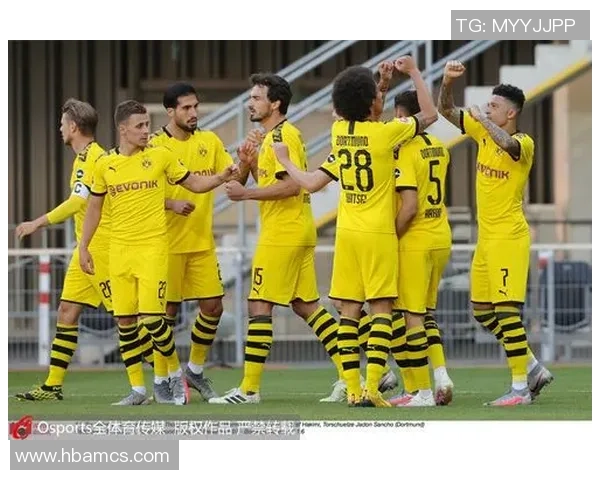 足总杯精彩对决多特蒙德与巴黎圣日耳曼战成平局帽子戏法引发全场狂欢